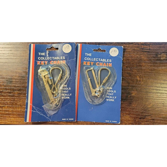 The Collectables Miniature Key Chains vintage - Picture 1 of 2